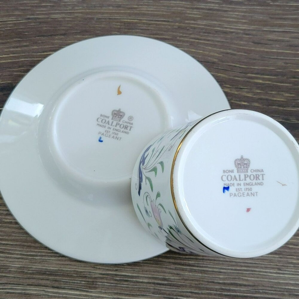 Vintage Coalport Demitasse Cup & Saucer, Abstract Floral Gold Trim England 1970s - Picture 6 of 8